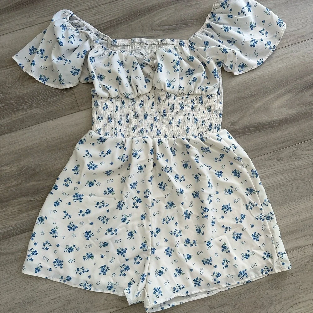 Floral Off-Shoulder Romper - Picture 1 of 6